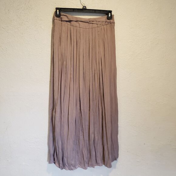 Womens Chicos Pleated Maxi Skirt  Tan Brown Silky Flowy Lined Size 0 NWT - Picture 1 of 8